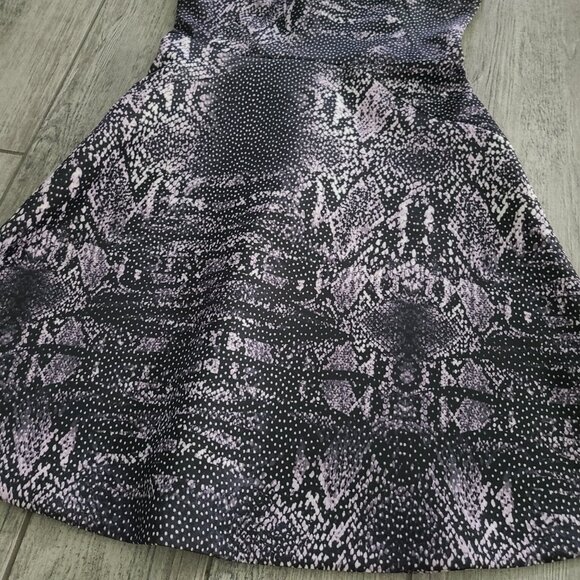 Jennifer Lopez women's fit and flare dark grey scuba formal dress size 4 - Picture 4 of 13